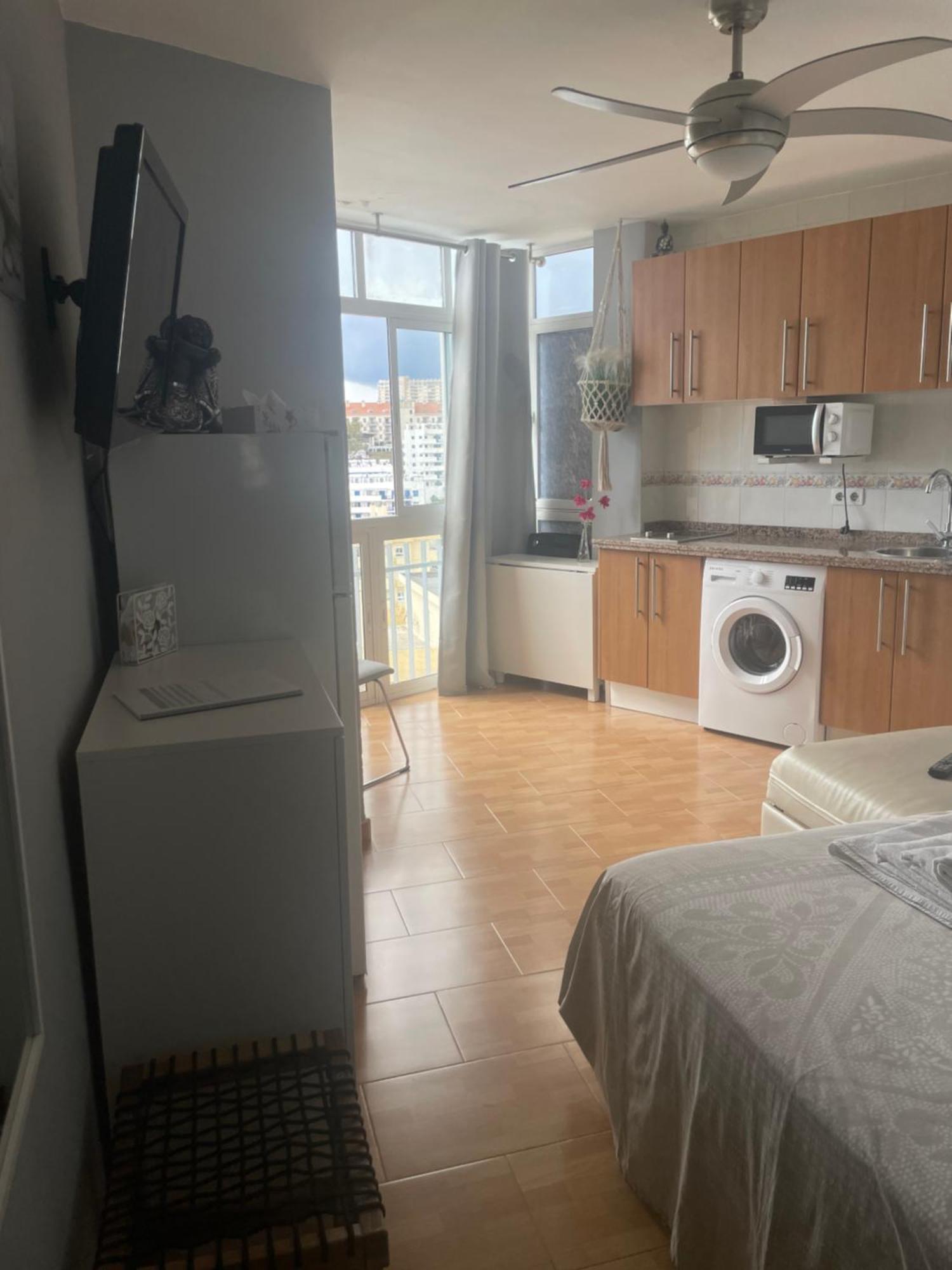 Benalmadena ,Apartamento-Estudio Primera Linea De Playa Exterior photo