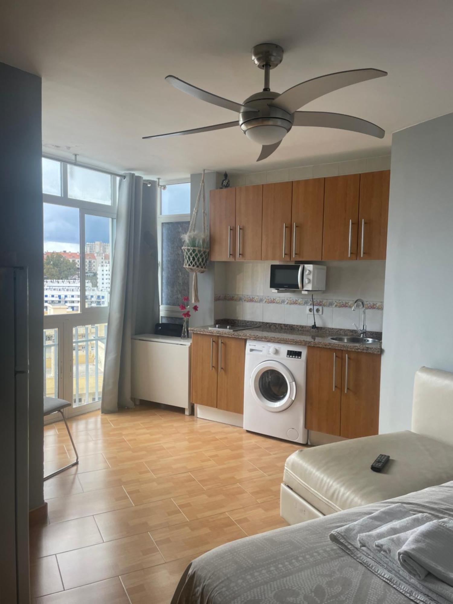Benalmadena ,Apartamento-Estudio Primera Linea De Playa Exterior photo